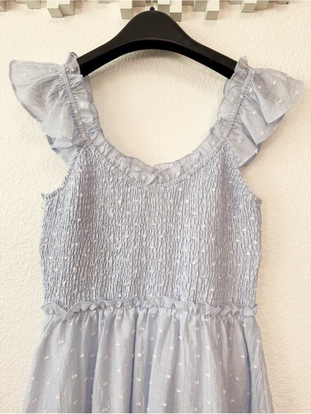 NEW Moon River Porter Clip Dot Ruffle Detail Smocked Midi Dress in Light Blue - Picture 5 of 9